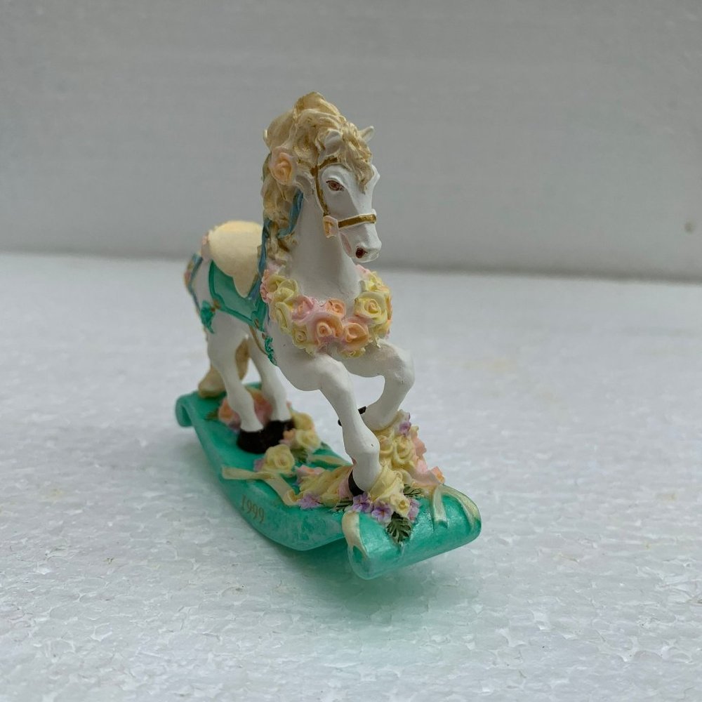 World of Wishes - Precious Baby, Commemorative Hallmark Keepsake Ornament - 1999 - Picture 4 of 9